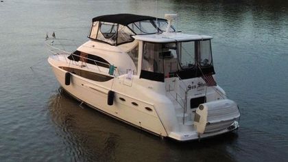 40' Meridian 2004 Yacht For Sale